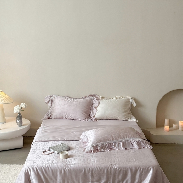 91家纺网 家纺一手货源 找家纺 MIU缪家居 2025新款60兰精天丝夏被四件套 薇薇安 单夏被控价288/四件套控价388 紫粉