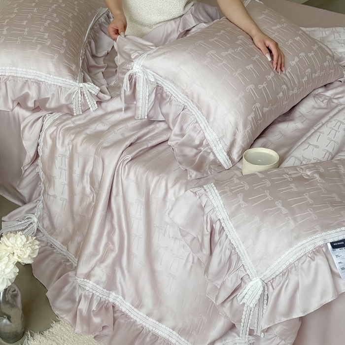 91家纺网 家纺一手货源 找家纺 MIU缪家居 2025新款60兰精天丝夏被四件套 薇薇安 单夏被控价288/四件套控价388 紫粉