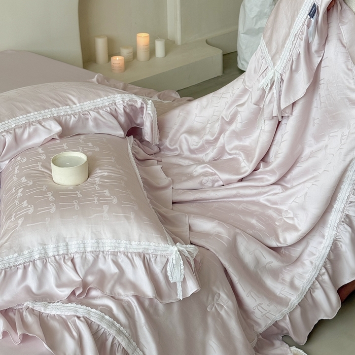 91家纺网 家纺一手货源 找家纺 MIU缪家居 2025新款60兰精天丝夏被四件套 薇薇安 单夏被控价288/四件套控价388 紫粉