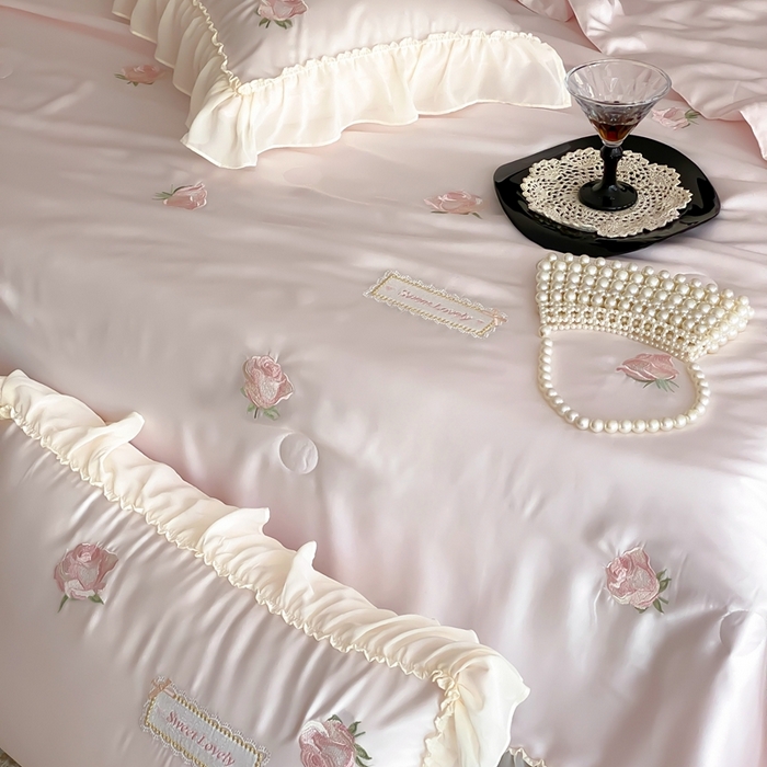 91家纺网 家纺一手货源 找家纺 （总）MIU缪家居 2025新款60支兰精天丝夏被四件套 爱莎 单夏被控价288/四件套控价388 