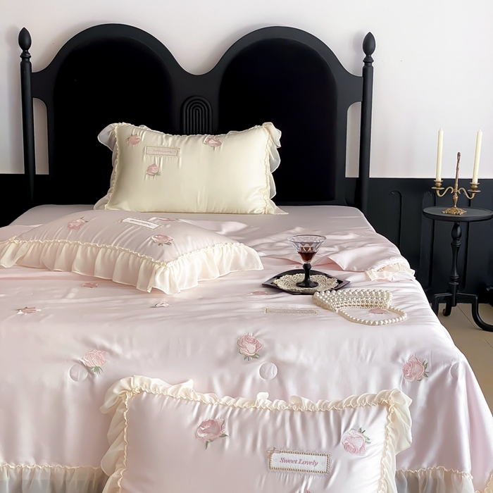 91家纺网 家纺一手货源 找家纺 （总）MIU缪家居 2025新款60支兰精天丝夏被四件套 爱莎 单夏被控价288/四件套控价388 