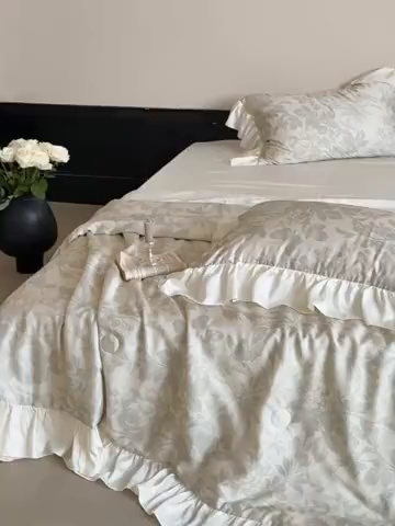 91家纺网 家纺一手货源 找家纺 （总）MIU缪家居 2025新款60支兰精天丝夏被四件套 疏影 单夏被控价258/四件套控价358 