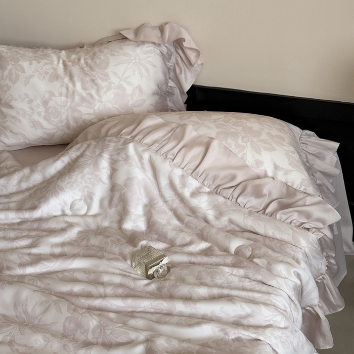 91家纺网 家纺一手货源 找家纺 MIU缪家居 2025新款60支兰精天丝夏被四件套 疏影 单夏被控价258/四件套控价358  粉色