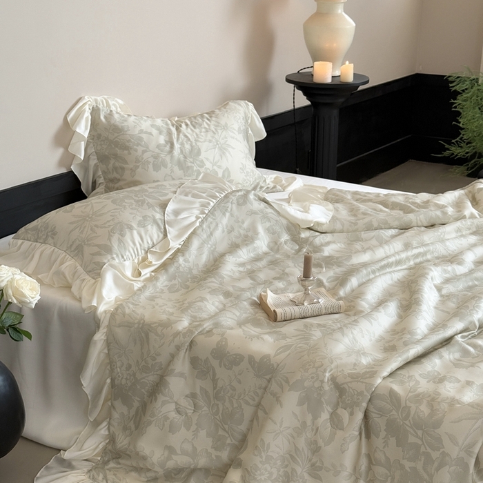 91家纺网 家纺一手货源 找家纺 MIU缪家居 2025新款60支兰精天丝夏被四件套 疏影 单夏被控价258/四件套控价358  绿色