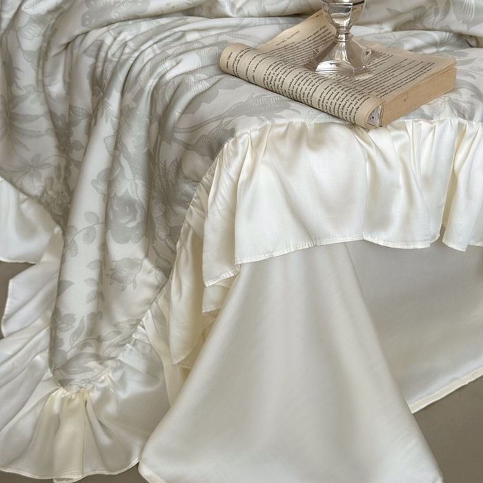 91家纺网 家纺一手货源 找家纺 MIU缪家居 2025新款60支兰精天丝夏被四件套 疏影 单夏被控价258/四件套控价358  绿色