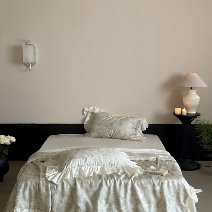 91家纺网 家纺一手货源 找家纺 MIU缪家居 2025新款60支兰精天丝夏被四件套 疏影 单夏被控价258/四件套控价358  绿色