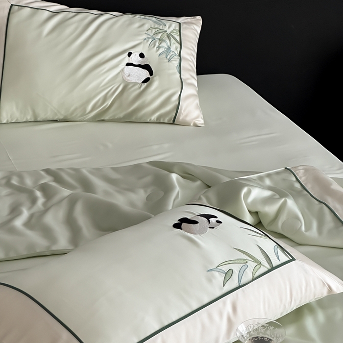 91家纺网 家纺一手货源 找家纺 MIU缪家居 2025新款60支兰精天丝夏被四件套 熊猫与竹 单夏被控价288/四件套控价388  清绿