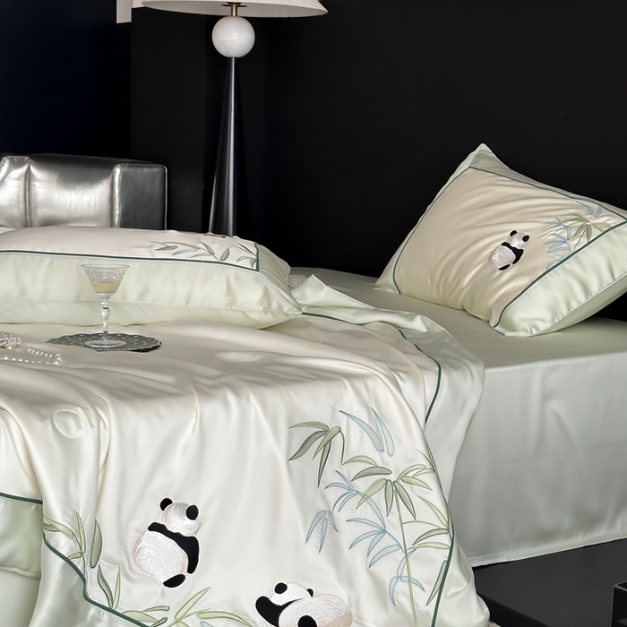 91家纺网 家纺一手货源 找家纺 MIU缪家居 2025新款60支兰精天丝夏被四件套 熊猫与竹 单夏被控价288/四件套控价388  爽白