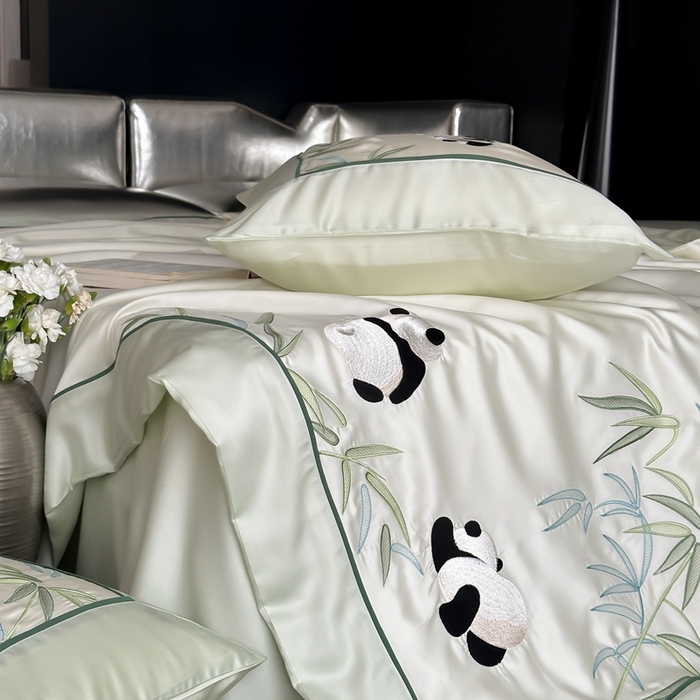 91家纺网 家纺一手货源 找家纺 MIU缪家居 2025新款60支兰精天丝夏被四件套 熊猫与竹 单夏被控价288/四件套控价388  爽白