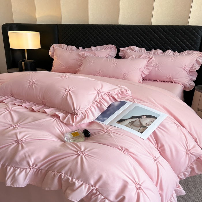 91家纺网 家纺一手货源 找家纺 （总）千希家纺 2025新款扭花花边工艺四件套-唯美系列 千希家纺 2025新款水洗棉无印系列四件套 买家秀加QQ群920079874或445224204或微信私信