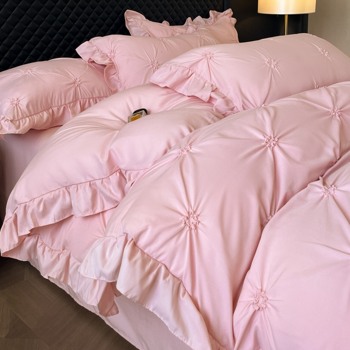 91家纺网 家纺一手货源 找家纺 （总）千希家纺 2025新款扭花花边工艺四件套-唯美系列 千希家纺 2025新款水洗棉无印系列四件套 买家秀加QQ群920079874或445224204或微信私信