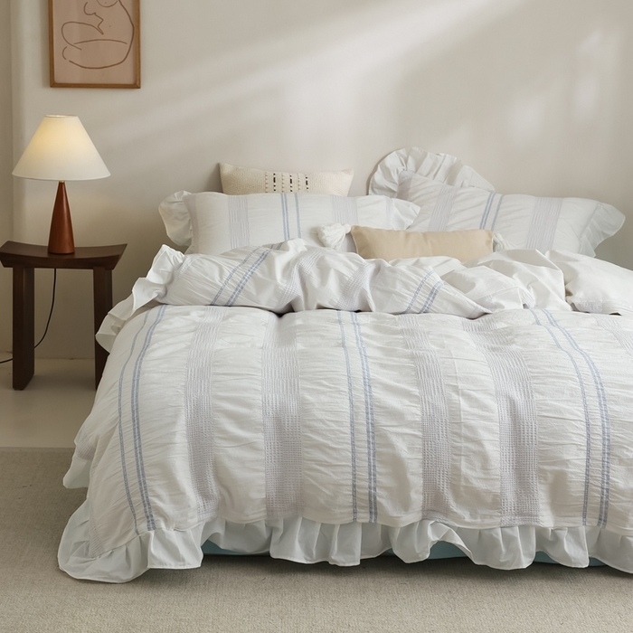 91家纺网 家纺一手货源 找家纺 棉眠 2025新款水洗皱皱纱色织提花花边款系列 人鱼蓝条花边