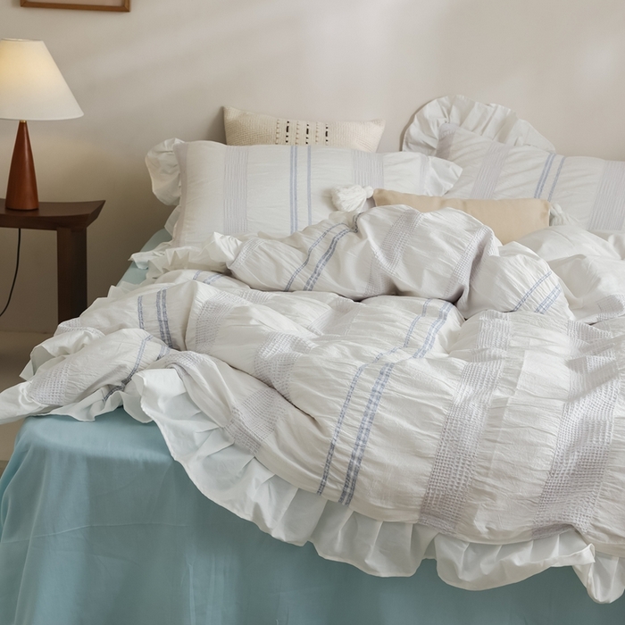 91家纺网 家纺一手货源 找家纺 棉眠 2025新款水洗皱皱纱色织提花花边款系列 人鱼蓝条花边