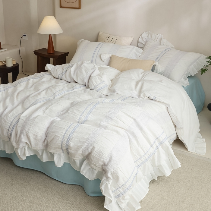 91家纺网 家纺一手货源 找家纺 棉眠 2025新款水洗皱皱纱色织提花花边款系列 人鱼蓝条花边