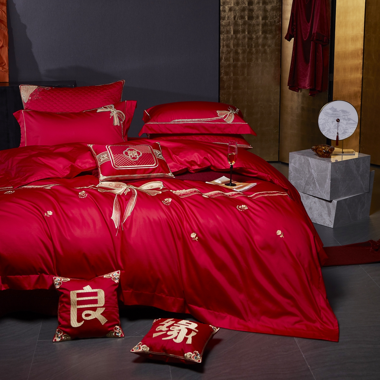 91家纺网 家纺一手货源 找家纺 高大尚婚庆馆 2025秋冬新款长绒棉臻棉系列婚庆款多件套 臻棉  爱意浓（金）