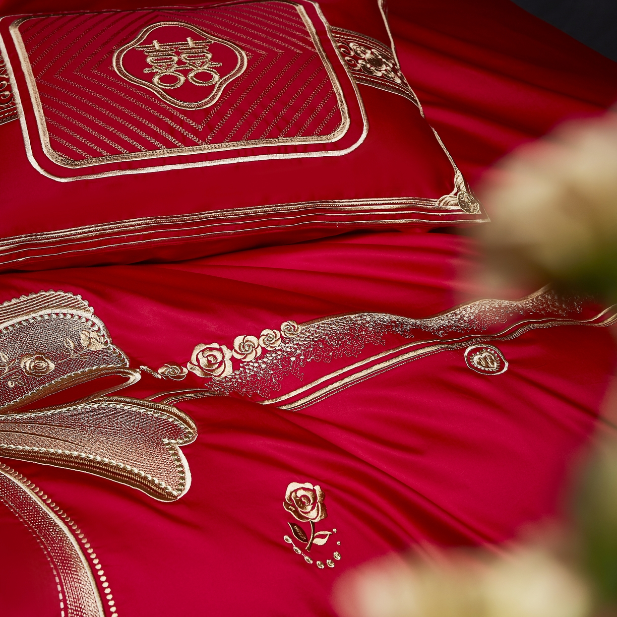 91家纺网 家纺一手货源 找家纺 高大尚婚庆馆 2025秋冬新款长绒棉臻棉系列婚庆款多件套 臻棉  爱意浓（金）