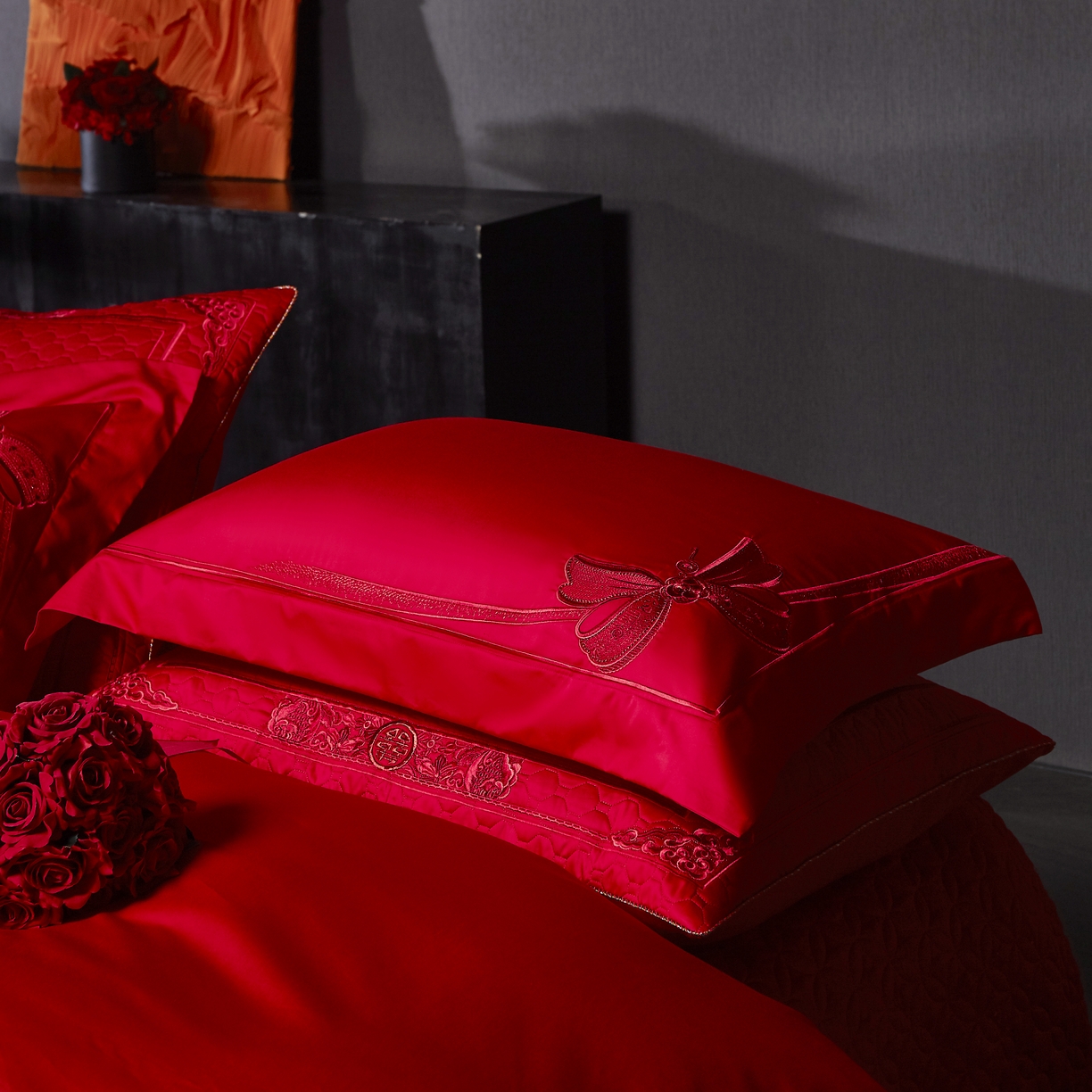 91家纺网 家纺一手货源 找家纺 高大尚婚庆馆 2025秋冬新款长绒棉臻棉系列婚庆款多件套 臻棉  爱意浓  (红）