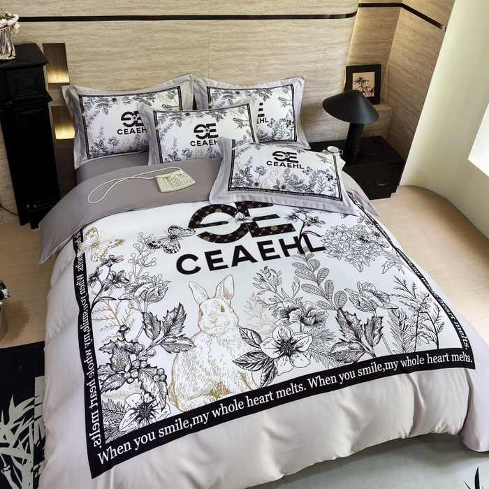 91家纺网 家纺一手货源 找家纺 大麦乐田 2025新款轻奢高端数码印花四件套系列 唯爱