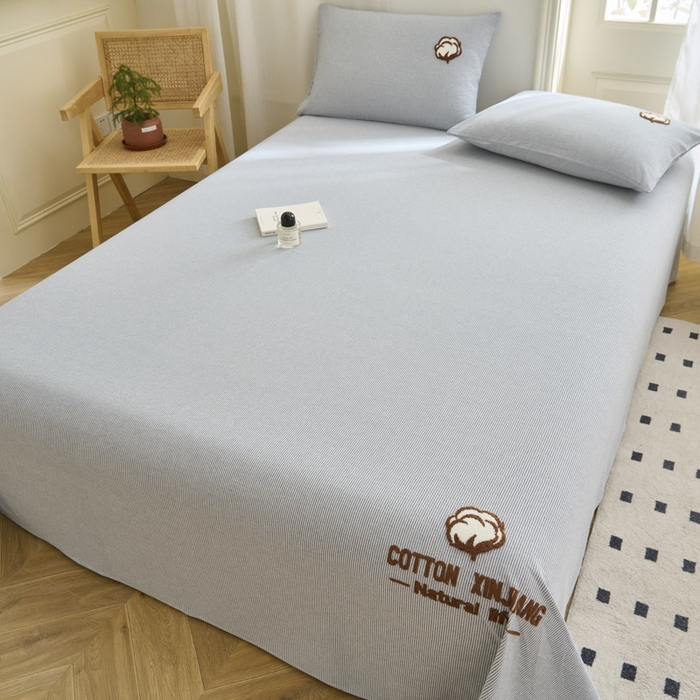 91家纺网 家纺一手货源 找家纺 早晨家纺 2025新款色织纯棉水洗棉毛巾绣床单 流年床单-深兰