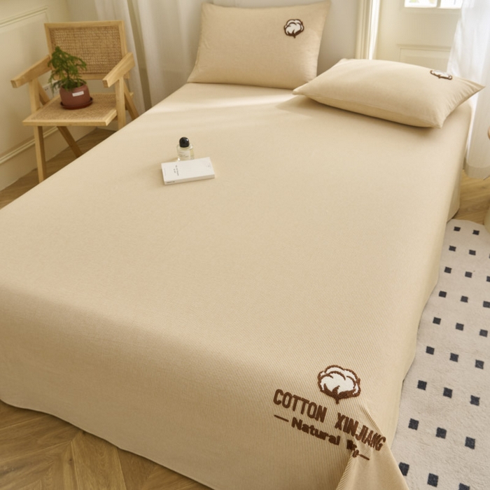 91家纺网 家纺一手货源 找家纺 早晨家纺 2025新款色织纯棉水洗棉毛巾绣床单 流年床单-姜黄