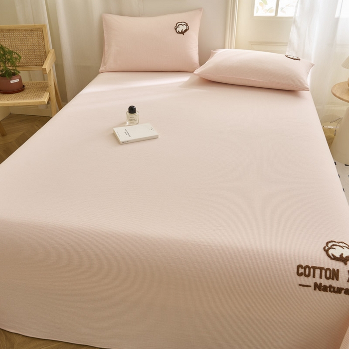 91家纺网 家纺一手货源 找家纺 早晨家纺 2025新款色织纯棉水洗棉毛巾绣床单 流年床单-浅粉