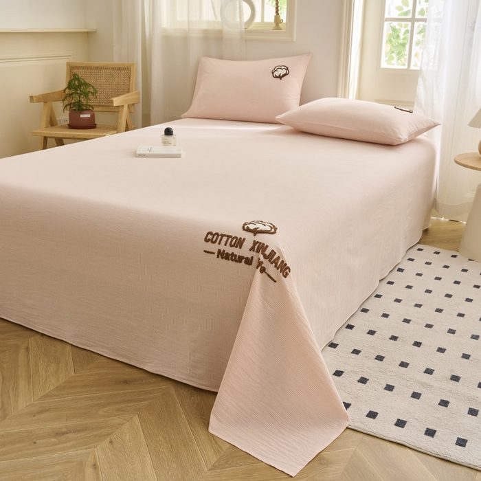 91家纺网 家纺一手货源 找家纺 早晨家纺 2025新款色织纯棉水洗棉毛巾绣床单 流年床单-浅粉