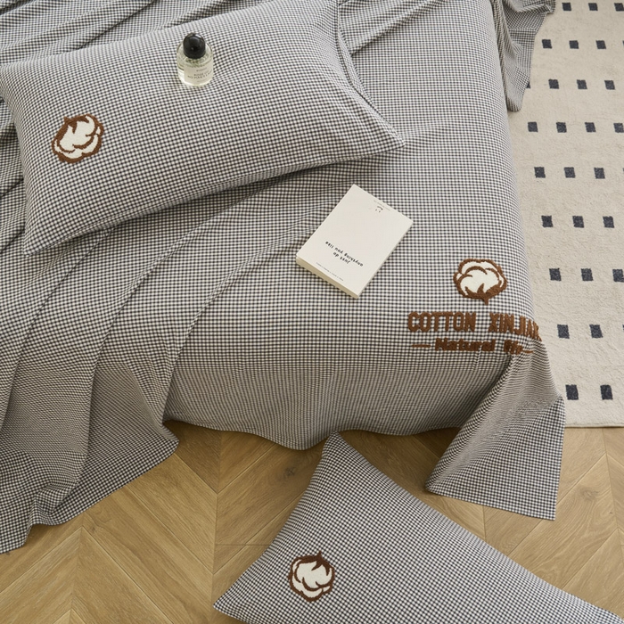 91家纺网 家纺一手货源 找家纺 早晨家纺 2025新款色织纯棉水洗棉毛巾绣床单 星曜床单-深灰