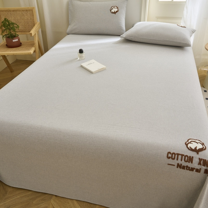 91家纺网 家纺一手货源 找家纺 早晨家纺 2025新款色织纯棉水洗棉毛巾绣床单 流年床单-深灰