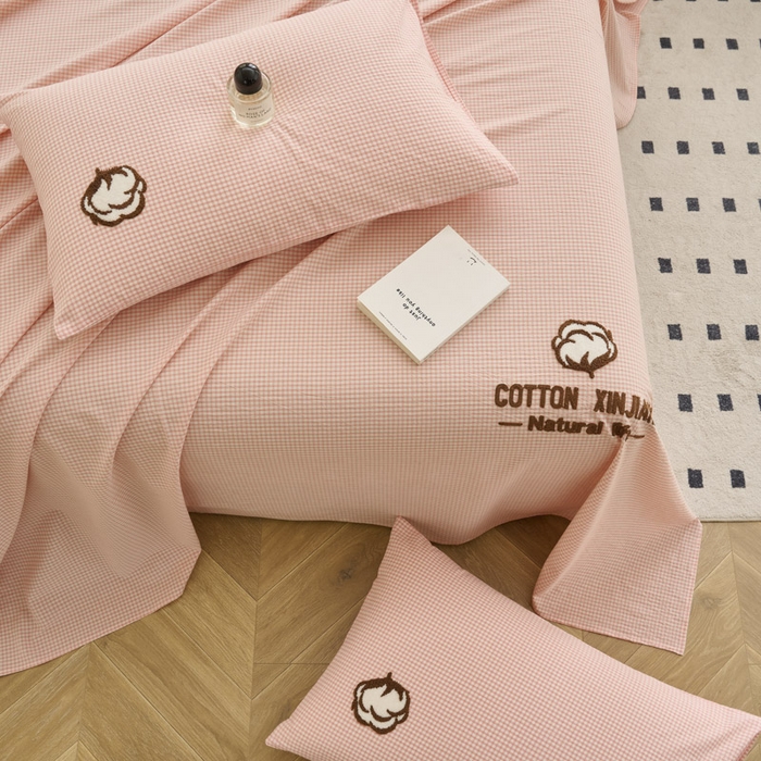 91家纺网 家纺一手货源 找家纺 早晨家纺 2025新款色织纯棉水洗棉毛巾绣床单 星曜床单-浅粉