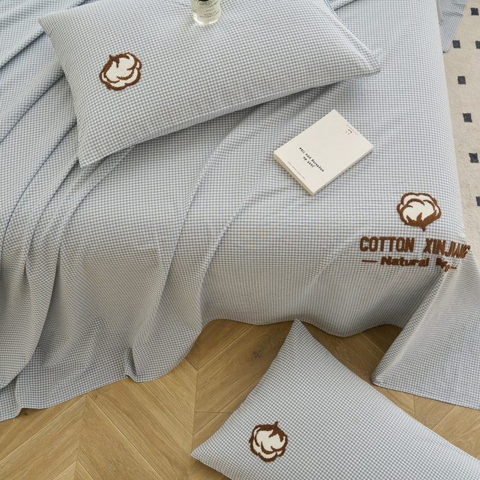 91家纺网 家纺一手货源 找家纺 早晨家纺 2025新款色织纯棉水洗棉毛巾绣床单 星曜床单-浅兰