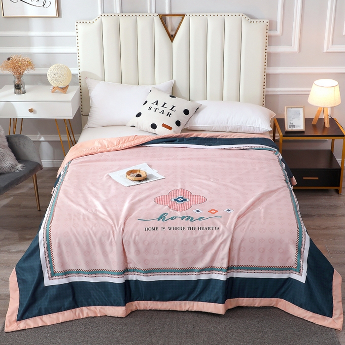 91家纺网 家纺一手货源 找家纺 贝兰仙奴 2025新款水洗天丝大中国风版夏被 四叶情怀