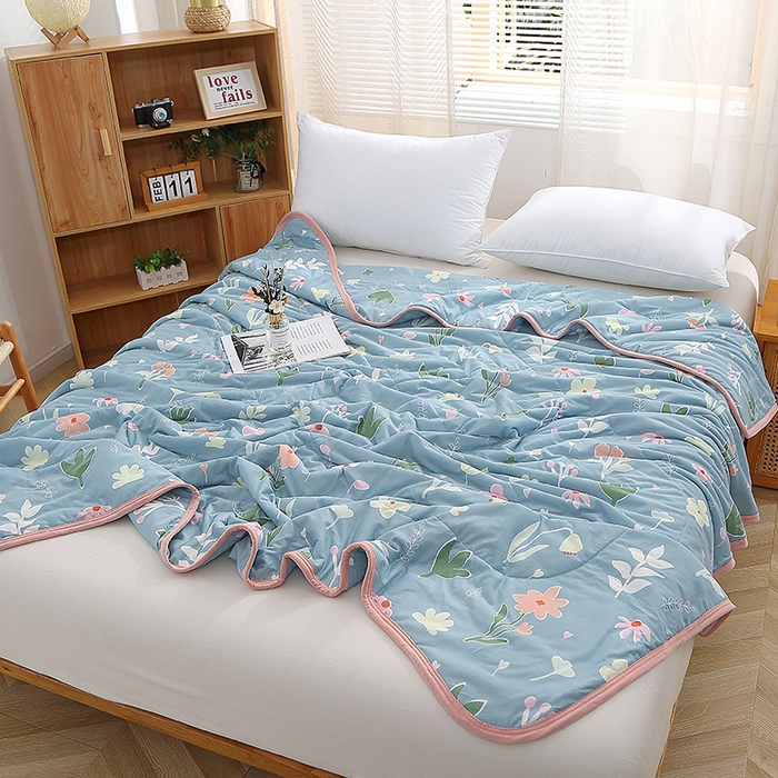 91家纺网 家纺一手货源 找家纺 贝兰仙奴 2025新款针织棉夏被 蓝小花