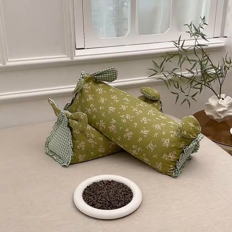 91家纺网 家纺一手货源 找家纺 梦叶草 2025新款全棉双层纱萌兔荞麦枕芯护颈枕头50*16*16cm（±2cm） 萌兔荞麦枕-青春时光