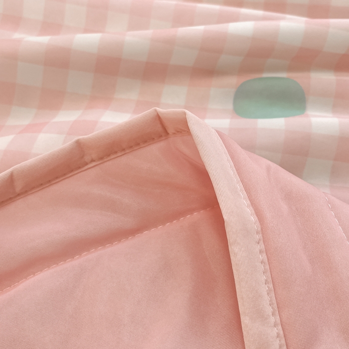 91家纺网 家纺一手货源 找家纺 慕澄家纺 2025新款真冰藤席子凉席夏被夏凉被空调被四件套 格子奶芙芙