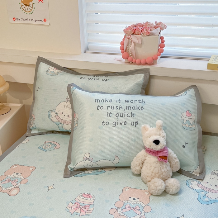 91家纺网 家纺一手货源 找家纺 慕澄家纺 2025新款真冰藤席子凉席夏被夏凉被空调被四件套 害羞喵