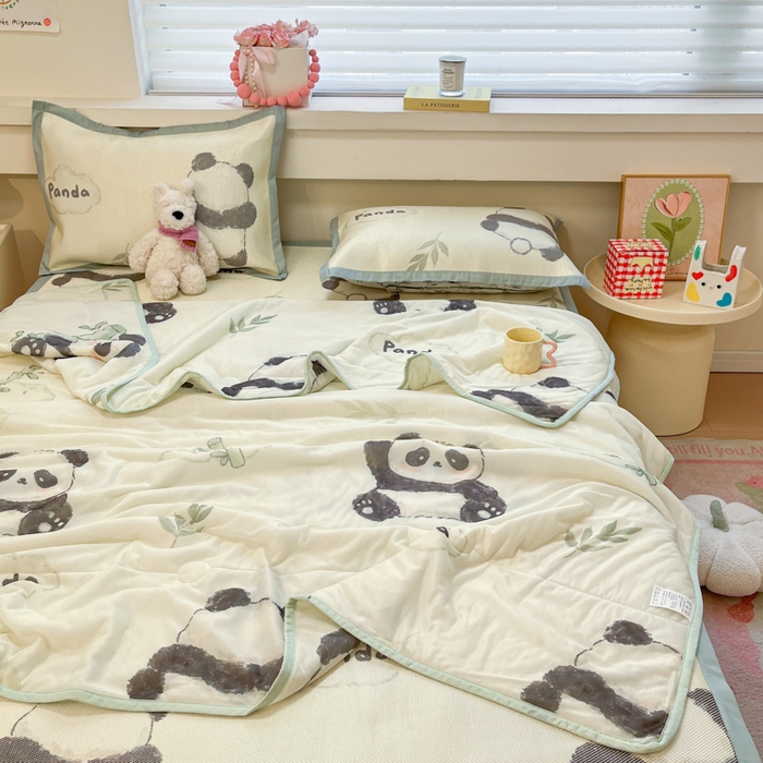 91家纺网 家纺一手货源 找家纺 慕澄家纺 2025新款真冰藤席子凉席夏被夏凉被空调被四件套 熊猫戏竹