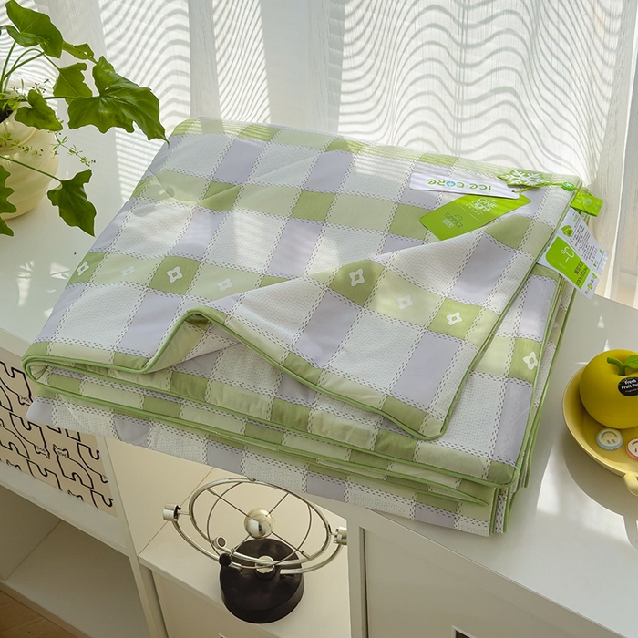 91家纺网 家纺一手货源 找家纺 （总）赫梵茜 2025春夏新款无套路不墨迹锦氨凉感丝双面印花小冰皮夏被夏凉被空调被可机洗