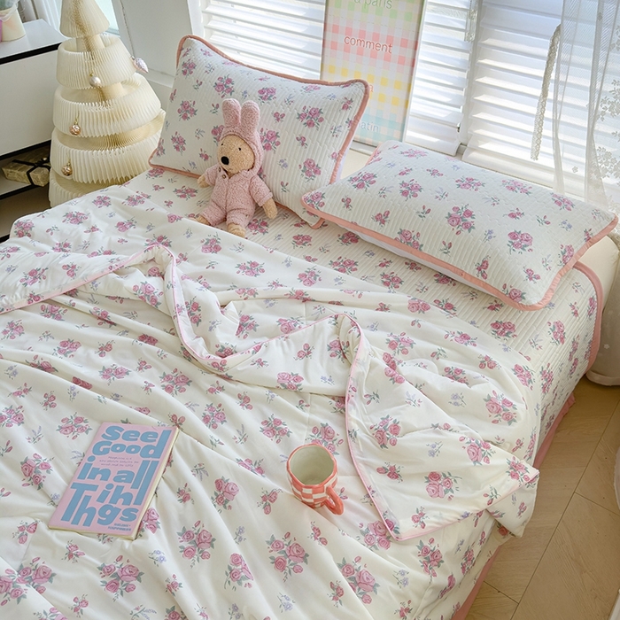 91家纺网 家纺一手货源 找家纺 赫梵茜 2025春夏新款锦氨凉感丝冰皮软席床盖夏被夏凉被空调被四件套