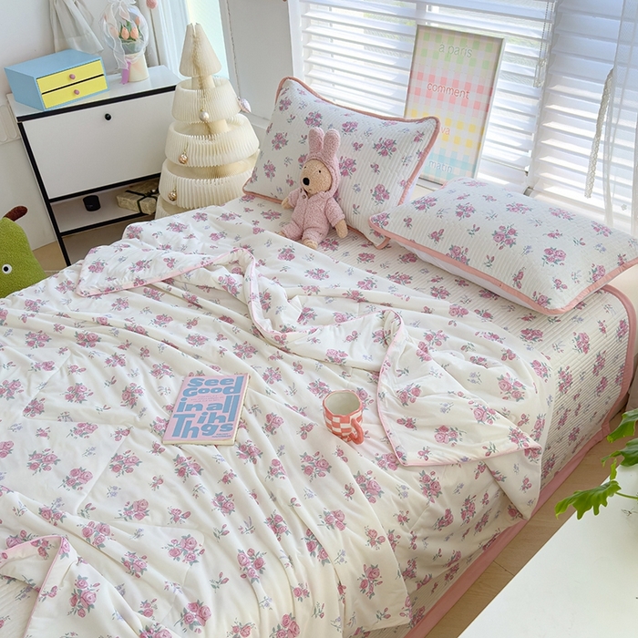 91家纺网 家纺一手货源 找家纺 赫梵茜 2025春夏新款无套路不墨迹锦氨凉感丝双面印花小冰皮夏被夏凉被空调被可机洗