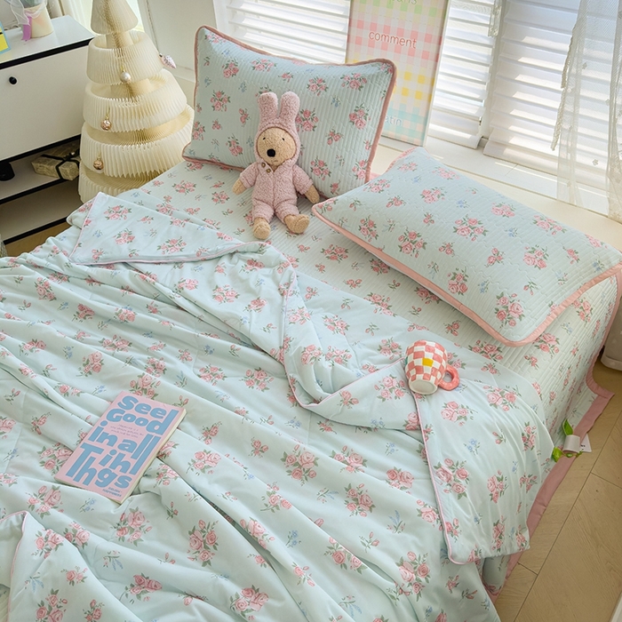 91家纺网 家纺一手货源 找家纺 赫梵茜 2025春夏新款无套路不墨迹锦氨凉感丝双面印花小冰皮夏被夏凉被空调被可机洗