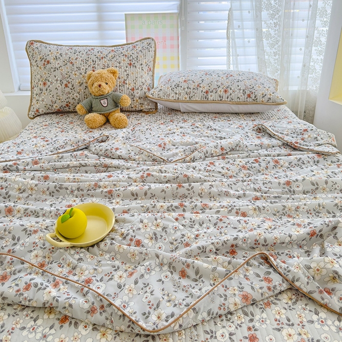 91家纺网 家纺一手货源 找家纺 赫梵茜 2025春夏新款无套路不墨迹锦氨凉感丝双面印花小冰皮夏被夏凉被空调被可机洗