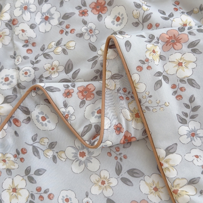 91家纺网 家纺一手货源 找家纺 赫梵茜 2025春夏新款无套路不墨迹锦氨凉感丝双面印花小冰皮夏被夏凉被空调被可机洗