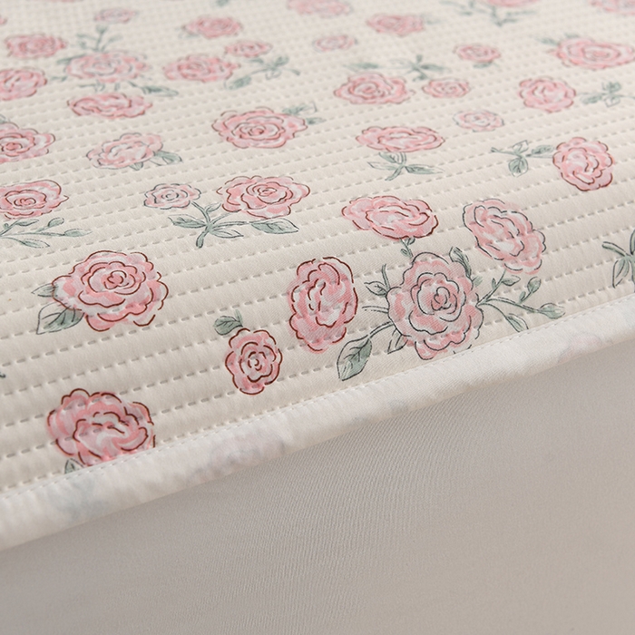 91家纺网 家纺一手货源 找家纺 圣楚家纺 2025新款亲肤舒适云朵夹棉床笠 花香小兔