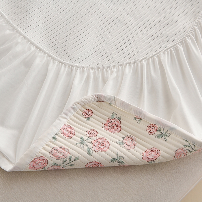 91家纺网 家纺一手货源 找家纺 圣楚家纺 2025新款亲肤舒适云朵夹棉床笠 花香小兔