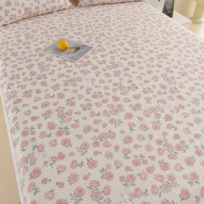 91家纺网 家纺一手货源 找家纺 圣楚家纺 2025新款亲肤舒适云朵夹棉床笠 花香小兔