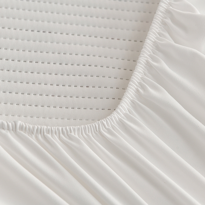 91家纺网 家纺一手货源 找家纺 圣楚家纺 2025新款亲肤舒适云朵夹棉床笠 浪漫童话