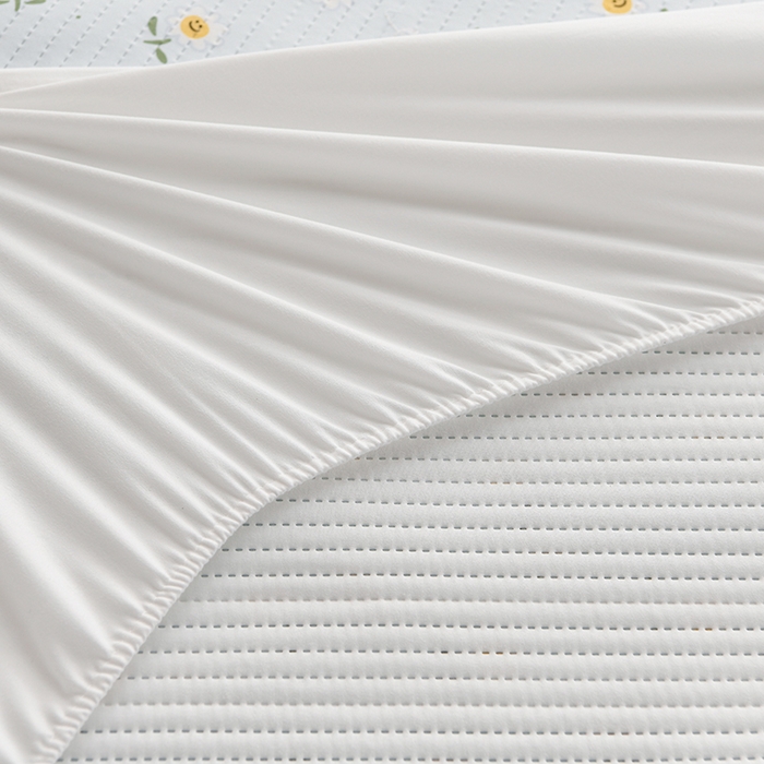 91家纺网 家纺一手货源 找家纺 圣楚家纺 2025新款亲肤舒适云朵夹棉床笠 笑脸甜心