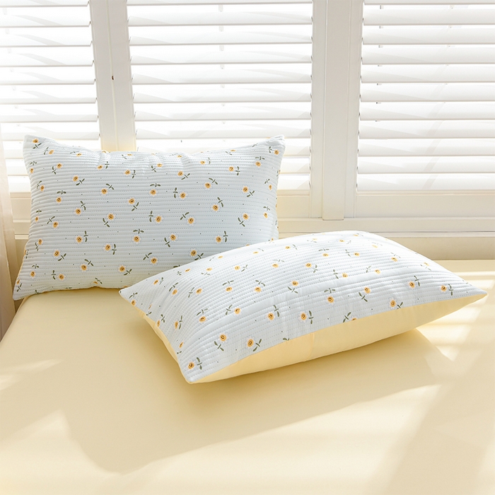 91家纺网 家纺一手货源 找家纺 圣楚家纺 2025新款亲肤舒适云朵夹棉床笠 笑脸甜心