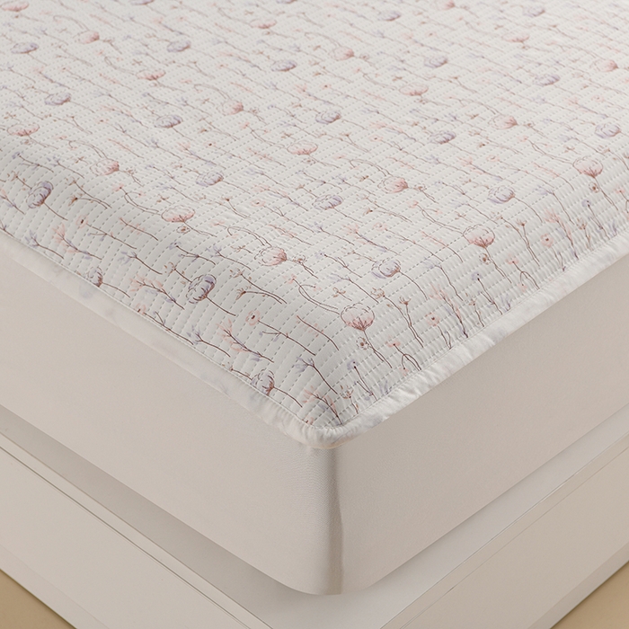 91家纺网 家纺一手货源 找家纺 圣楚家纺 2025新款亲肤舒适云朵夹棉床笠 浪漫童话