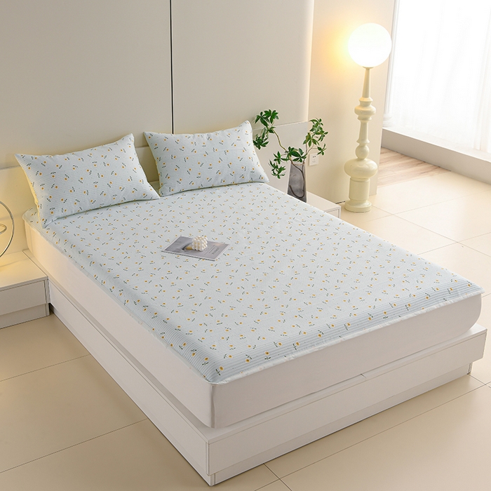 91家纺网 家纺一手货源 找家纺 圣楚家纺 2025新款亲肤舒适云朵夹棉床笠 笑脸甜心